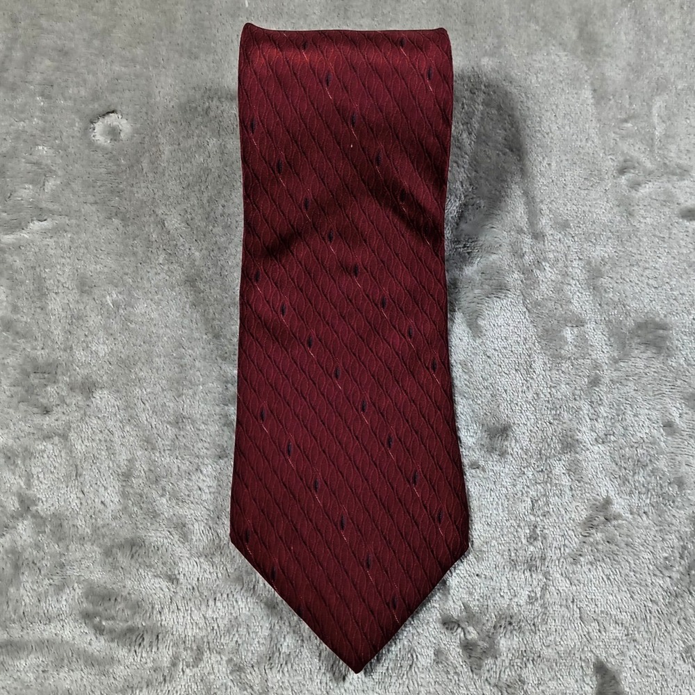 Vintage Graham Lockwood Tie Mens 58x3.75 Red Silk Diamond Geometric Silk London